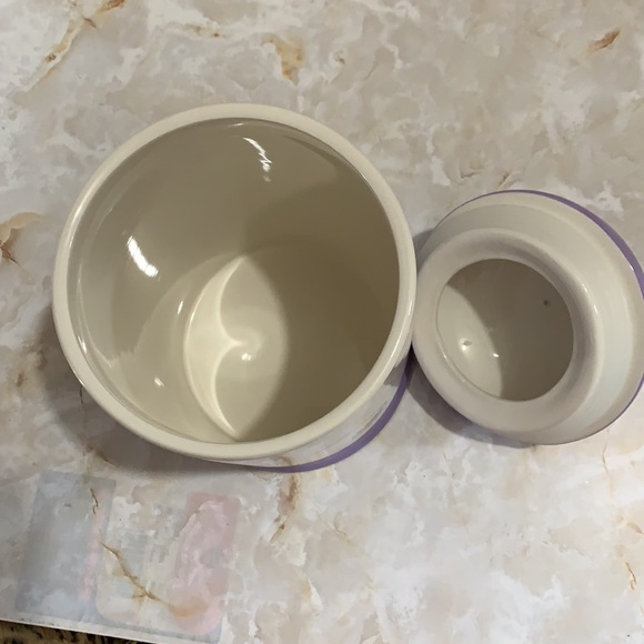 Peanuts: Snoopy Easter theme cookie canister